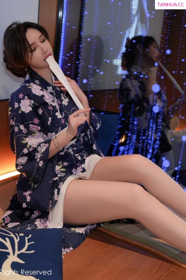 周妍希 奶瓶土肥圆 [XiuRen]高清写真图 2024.01.17 No.7975 Carol周妍希 和服美臀第30张图片